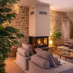 Willa Le Secret Des Remparts - Jacuzzi- Vue Cite - Free Parking - Climatisation