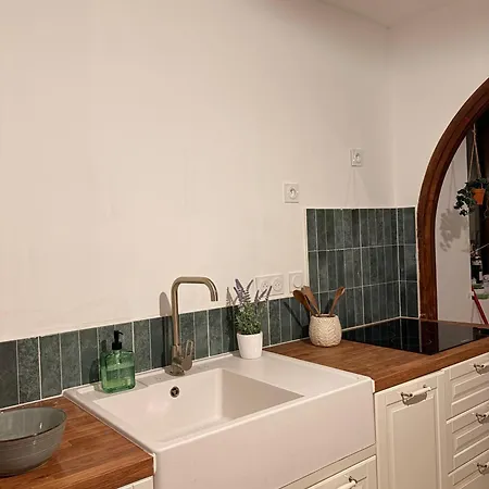 Le Secret Des Remparts - Jacuzzi- Vue Cite - Free Parking - Climatisation Carcassonne