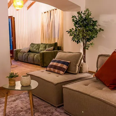 Вилла Le Secret Des Remparts - Jacuzzi- Vue Cite - Free Parking - Climatisation Каркассон