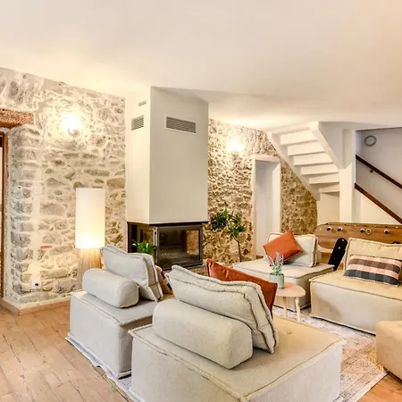 Le Secret Des Remparts - Jacuzzi- Vue Cite - Free Parking - Climatisation * Каркассон