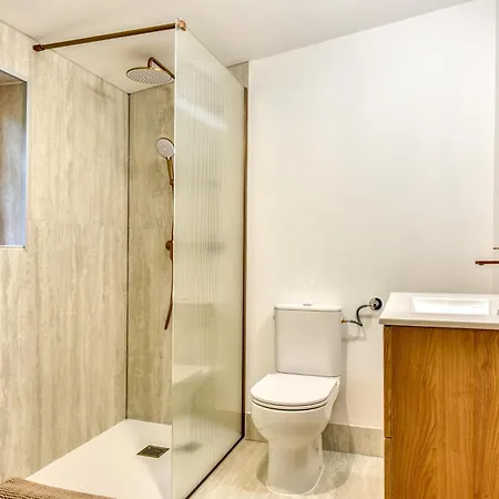 Le Secret Des Remparts - Jacuzzi- Vue Cite - Free Parking - Climatisation Вилла